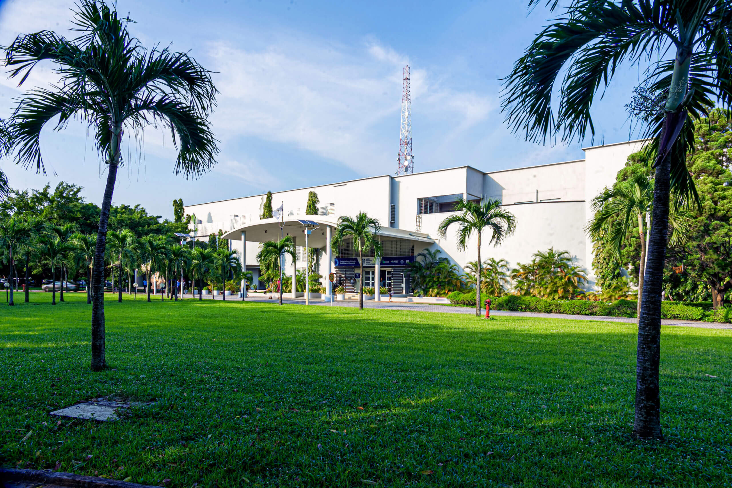 An image of the LBS building